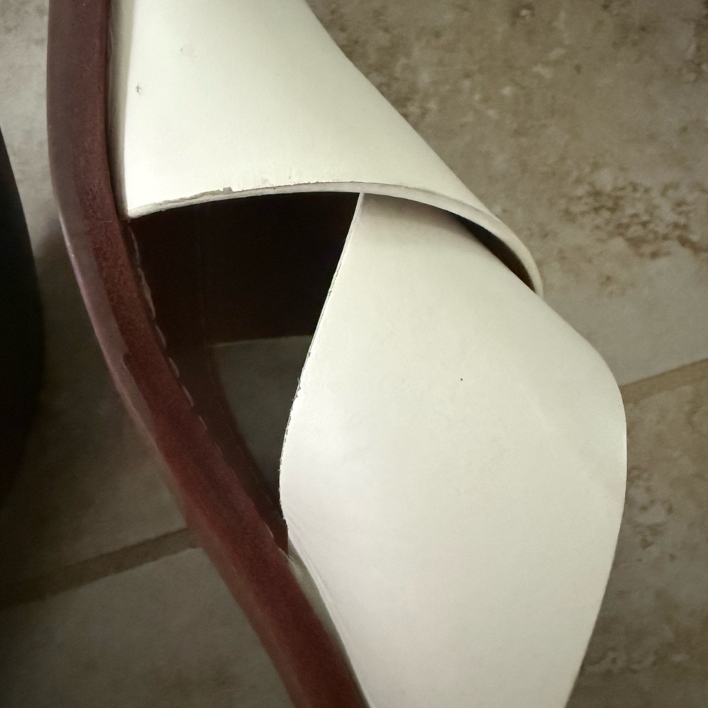 Tory Burch Cream Cross-Strap Leather Block Heeled Sandals - Picture 12 of 16